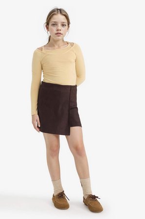 DeFacto Slim Fit Dar Kesim Kaçık Yaka Baskılı Fitilli Kaşkorse Uzun Kollu Tişört Kız Çocuk D9237A825SPBG362