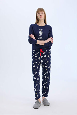 DeFacto Fall in Love Snoopy Pijama Takımı Regular Fit Uzun Kollu Üst Beli Lastikli Uzun Alt E0228AX24WNNV31