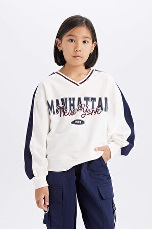 DeFacto Kız Çocuk Oversize Geniş Kalıp Bisiklet Yaka Baskılı Sweatshirt D9917A825SPER85