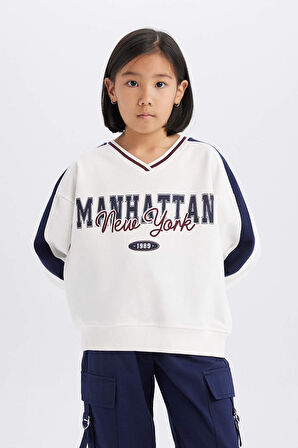 DeFacto Kız Çocuk Oversize Geniş Kalıp Bisiklet Yaka Baskılı Sweatshirt D9917A825SPER85