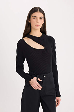 DeFacto Slim Fit Dar Kesim Yarım Balıkçı Yaka Basic Düz Fitilli Kaşkorse Uzun Kollu Tişört	 C8473AX24AUBK81