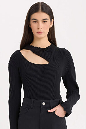 DeFacto Slim Fit Dar Kesim Yarım Balıkçı Yaka Basic Düz Fitilli Kaşkorse Uzun Kollu Tişört	 C8473AX24AUBK81