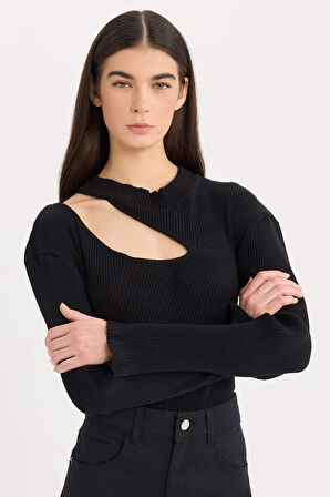 DeFacto Slim Fit Dar Kesim Yarım Balıkçı Yaka Basic Düz Fitilli Kaşkorse Uzun Kollu Tişört	 C8473AX24AUBK81