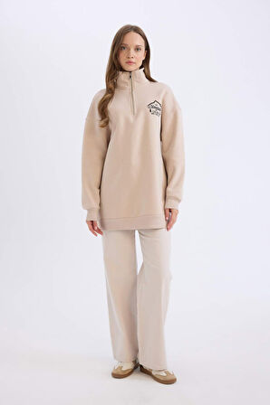 DeFacto Relax Fit Yarım Fermuarlı Dik Yaka Baskılı İçi Yumuşak Tüylü Kalın Sweatshirt Tunik E5402AX24WNBG722