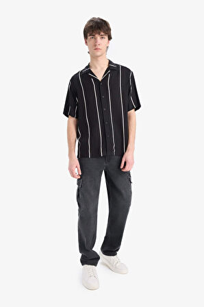 Regular Fit Apaş Yaka Çizgili Kısa Kollu Gömlek