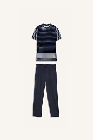 DeFacto Pijama Takımı Regular Fit Çizgili Kısa Kollu Üst Uzun Alt E0514AX25SMNV135