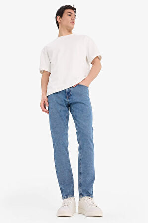 DeFacto Pedro Slim Fit Dar Kalıp Normal Bel Dar Paça Jean Pantolon E1929AX25SPNM28