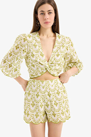 DeFacto Desenli Nakışlı Brode Plaj Şortu-Fall in Love C6173AX25SMER103