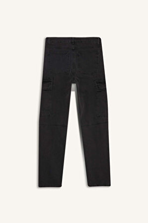 Relax Fit Rahat Kesim Düz Paça Kargo Cepli Jean Pantolon