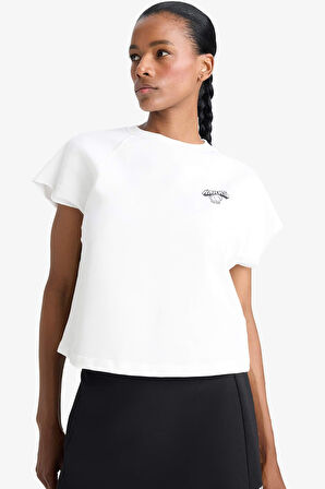 DeFactoFit NBA New York Knicks Bisiklet Yaka Sporcu Kısa Kollu Tişört E2363AX25SMER105