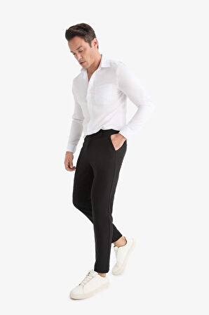 Tailored Fit Düz Paça Her Yöne Esneyen Yumuşak Tuşe Cepli Pantolon