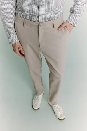 DeFacto Tailored Fit Düz Paça Her Yöne Esneyen Yumuşak Tuşe Cepli Pantolon C7508AX25AUBG766