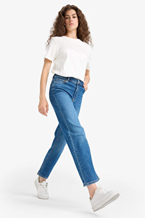 Comfort Straight Yüksek Bel Bilek Boy Jean Yıkamalı Pantolon
