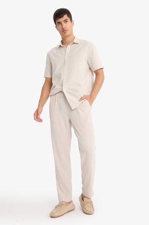 DeFacto Relax Fıt Kısa Paça Keten Görünümlü Pantolon E4790AX25AUER22