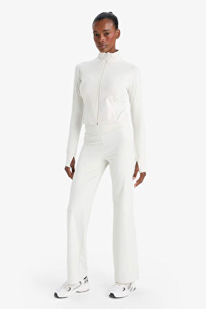 DeFactoFit Standart Fit Vücuda Oturan Dik Yaka İçi Yumuşak Tüylü Ultra Soft Parmak Detaylı Fermuarlı Hırka