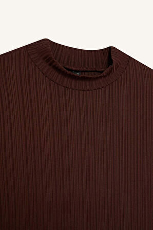 Regular Fit Yarım Balıkçı Yaka Fitilli Kaşkorse Kısa Kollu Tişört