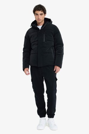 Defacto F1149AXBK27 Siyah Su İtici Regular Fit Kapüşonlu Astarlı İç Cepli Fermuarlı Cepli Mont
