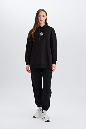 DeFacto Relax Fit Kapüşonlu İçi Yumuşak Tüylü Nakışlı Kalın Sweatshirt Tunik E1203AX24WNBK81