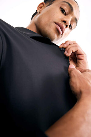 DeFacto Slim Fit Dar Kesim Polo Yaka Esnek Kumaş Basic Düz Uzun Kollu Siyah Gömlek B6491AX25SPBK81