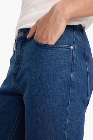 DeFacto Sergio Regular Fıt Düz Paça Jean Pantolon F1875AX25AUNM34