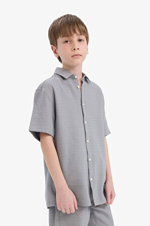 Erkek Çocuk Regular Fit Polo Yaka Dokulu Kısa Kollu Gömlek
