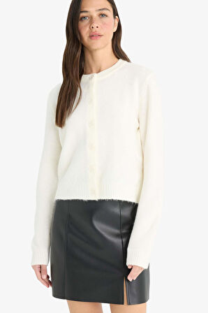 Regular Fit Bisiklet Yaka Basic Düz Düğmeli Soft Touch Yumuşak Triko Hırka