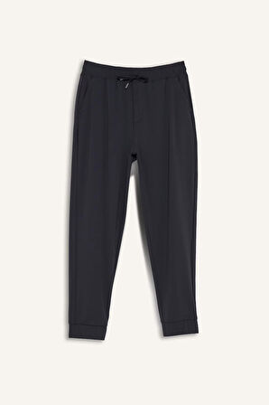 DeFactoFit Slim Fit Dar Kesim Standart Paça Sporcu Jogger Eşofman Altı