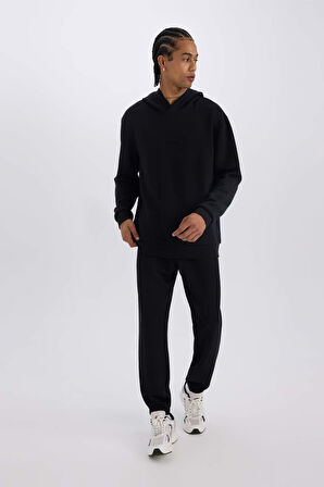 DeFactoFit Standart Fit Sporcu Jogger Eşofman Altı Skuba Dalgıç Kumaş Beli Bağcıklı Lastikli Paça D7525AX25SPBK81