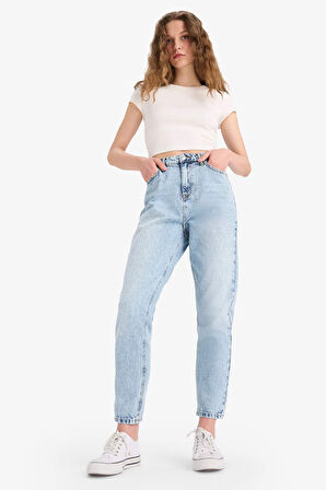 Lina Lina Mom Fit Yırtık Detaylı Yüksek Bel Düz Paça Uzun Jean Pantolon