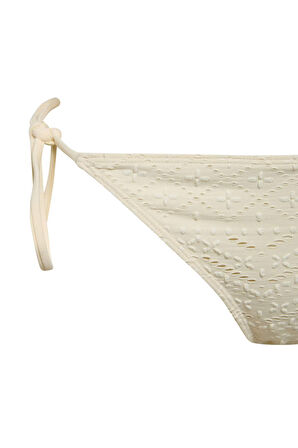 Fall in Love Regular Fit Nakışlı Brode Bikini Alt
