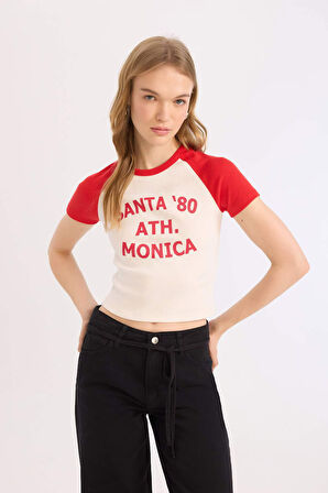 DeFacto Coool Fitted Bisiklet Yaka Baskılı Fitilli Kaşkorse Kısa Kollu Tişört E0677AX25SMRD256