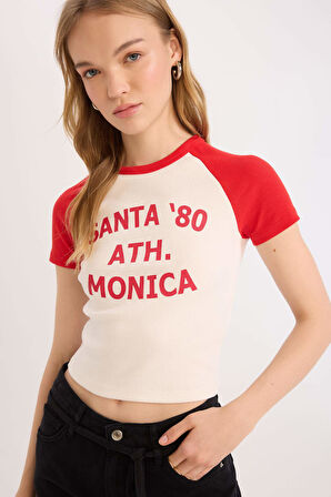 DeFacto Coool Fitted Bisiklet Yaka Baskılı Fitilli Kaşkorse Kısa Kollu Tişört E0677AX25SMRD256