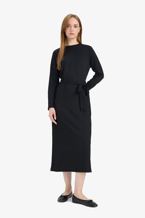DeFacto Regular Fit Bisiklet Yaka Bağlamalı Uzun Kollu Maxi Elbise D9063AX25SPBK81