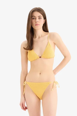 DeFacto Regular Fit Bürümcük Bikini Üstü-Fall in Love E0205AX25SMYL106