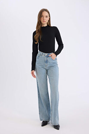 DeFacto Yarım Balıkçı Yaka Fitilli Kaşkorse Uzun Kollu Tesettür Tişört B2389AX25SPBK81