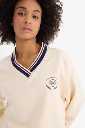DeFacto Oversize Geniş Kalıp V Yaka Baskılı Sporcu Sweatshirt D7135AX25SPER109