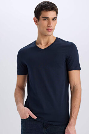DeFacto Slim Fit Dar Kesim V Yaka Basic Düz Kısa Kollu %100 Pamuk Tişört M7668AZ25SPNV64