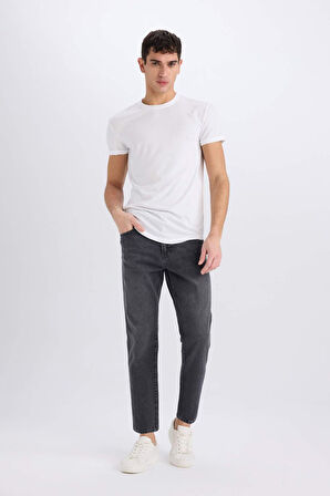 DeFacto 90's Slim Fit Dar Kalıp Yüksek Bel Dar Paça Jean Pantolon E8499AX24WNNM36