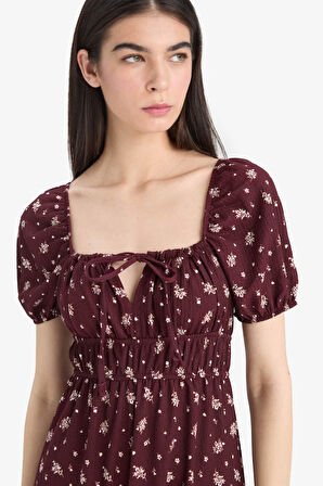 Kare Yaka Floral Bürümcük Kısa Kollu Midi Elbise