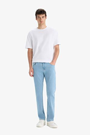 DeFacto Sergio Regular Fit Normal Kalıp Normal Bel Boru Paça Jean Pantolon E7268AX25SMNM39
