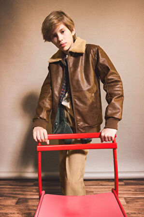 Erkek Çocuk Polo Yaka Pelüş Astar Fermuarlı Mont