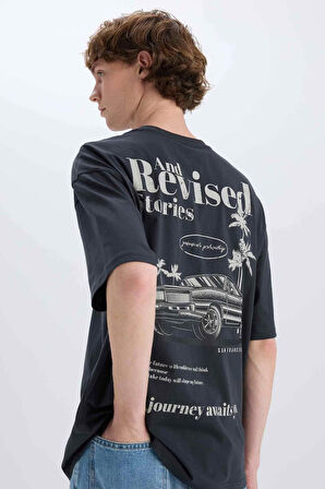 DeFacto %100 Pamuk Oversize Geniş Kalıp Bisiklet Yaka Sırt Baskılı Kısa Kollu Tişört E3799AX25SMAR104