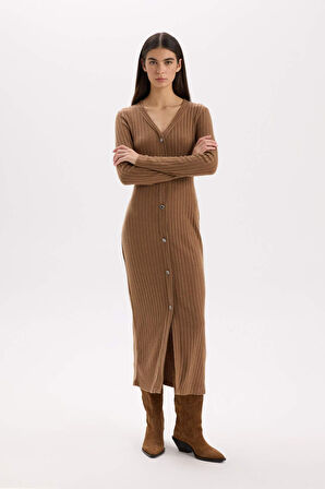 DeFacto Bodycon Vücudu Saran Basic Düz V Yaka Düğmeli Fitilli Kaşkorse Midi Uzun Kollu Elbise B3261AX24WNBN325