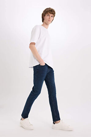 DeFacto Carlo Skinny Fit Ekstra Dar Kalıp Normal Bel Ekstra Dar Paça Jean Pantolon B3620AX25SPNM83