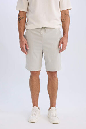 Regular Fit Beli Bağcıklı Dokulu Bermuda Şort