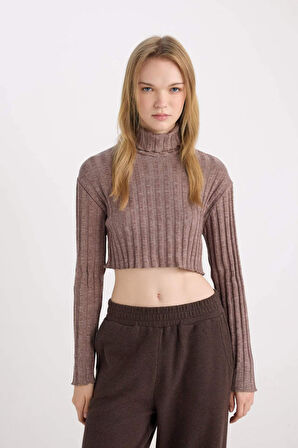 DeFacto Coool Balıkçı Yaka Crop Top Basic Düz Fitilli Kaşkorse Uzun Kollu Tişört E1673AX24WNBG583