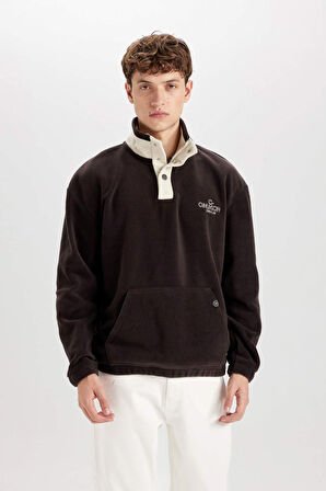 DeFacto Boxy Fit Çıtçıt Kapamalı Dik Yaka Nakışlı Polar Sweatshirt D2029AX24WNBN337