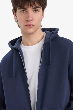 DeFacto Comfort Fit Kapüşonlu İçi Yumuşak Tüylü Basic Düz Kalın Fermuarlı Sweatshirt D7599AX25SPNV135