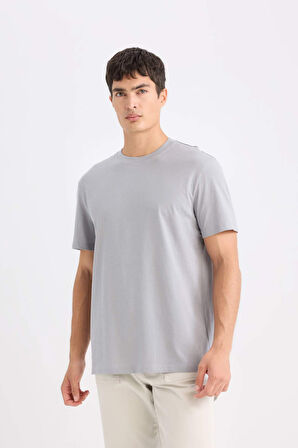 DeFacto New Regular Fit Bisiklet Yaka Basic Düz %100 Pamuk Kısa Kollu Tişört V7699AZ25SPGR89