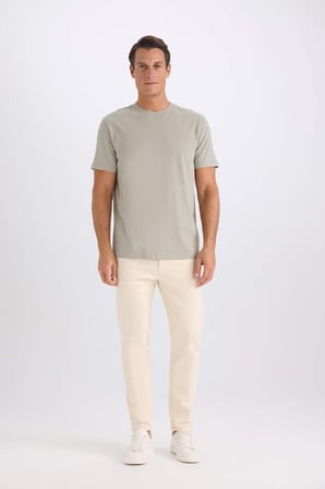 DeFacto %100 Pamuk New Regular Fit Bisiklet Yaka Basic Düz Kısa Kollu Tişört V7699AZ25SPKH434